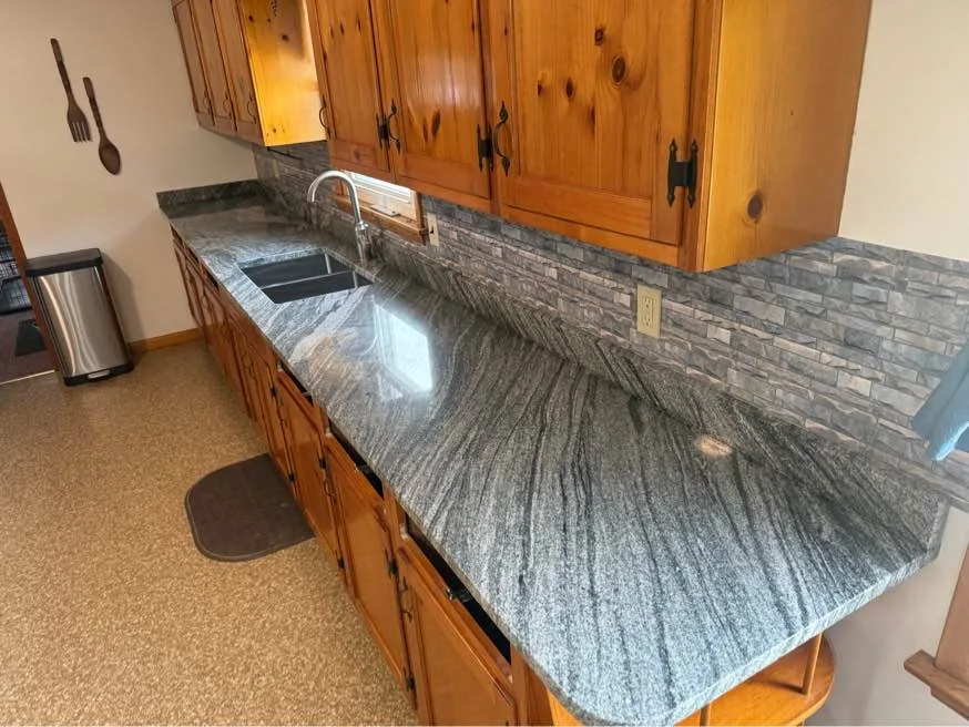 Silver Cloud granite kitchen countertop in a New Hampshire home.